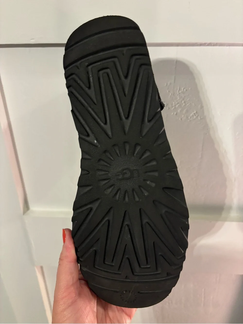 UGG Classic Mini 11 UGG Graphic Boot